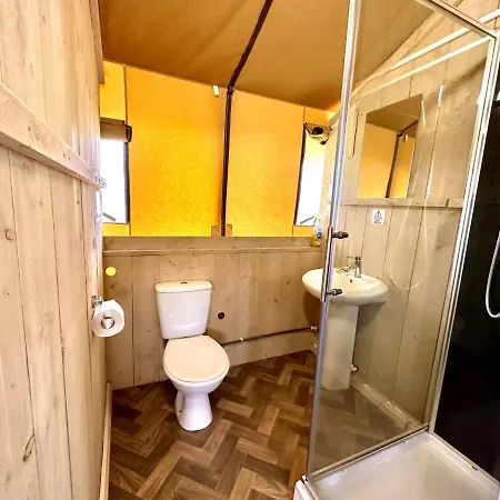 Luksusowy namiot Little Pig Glamping Bude